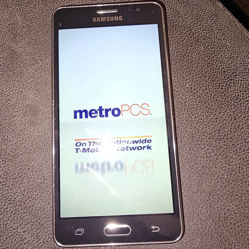Samsung Galaxy On5 - 8 GB - Black (Metro) Parts